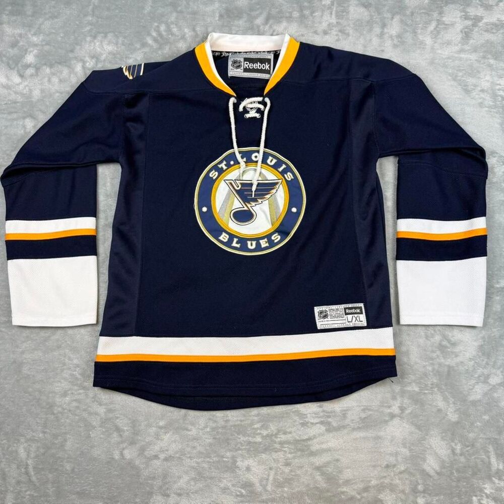 Reebok Men's Navy and Blue Top